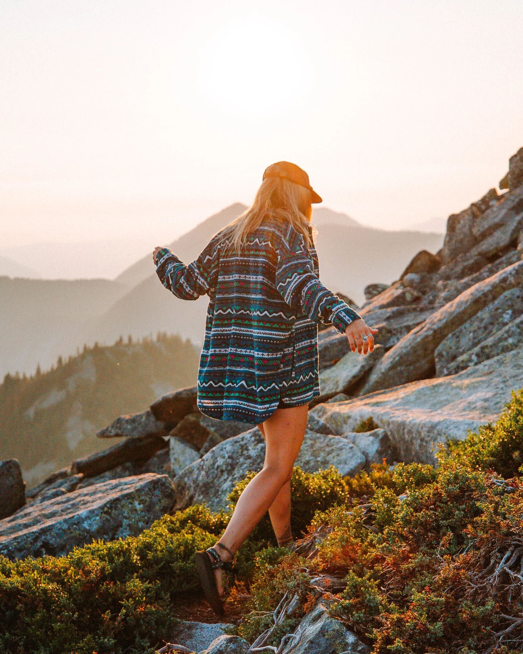 East Recycled Polar Fleece Long Sleeve Shirt - Mountain Geo Tidal Blue